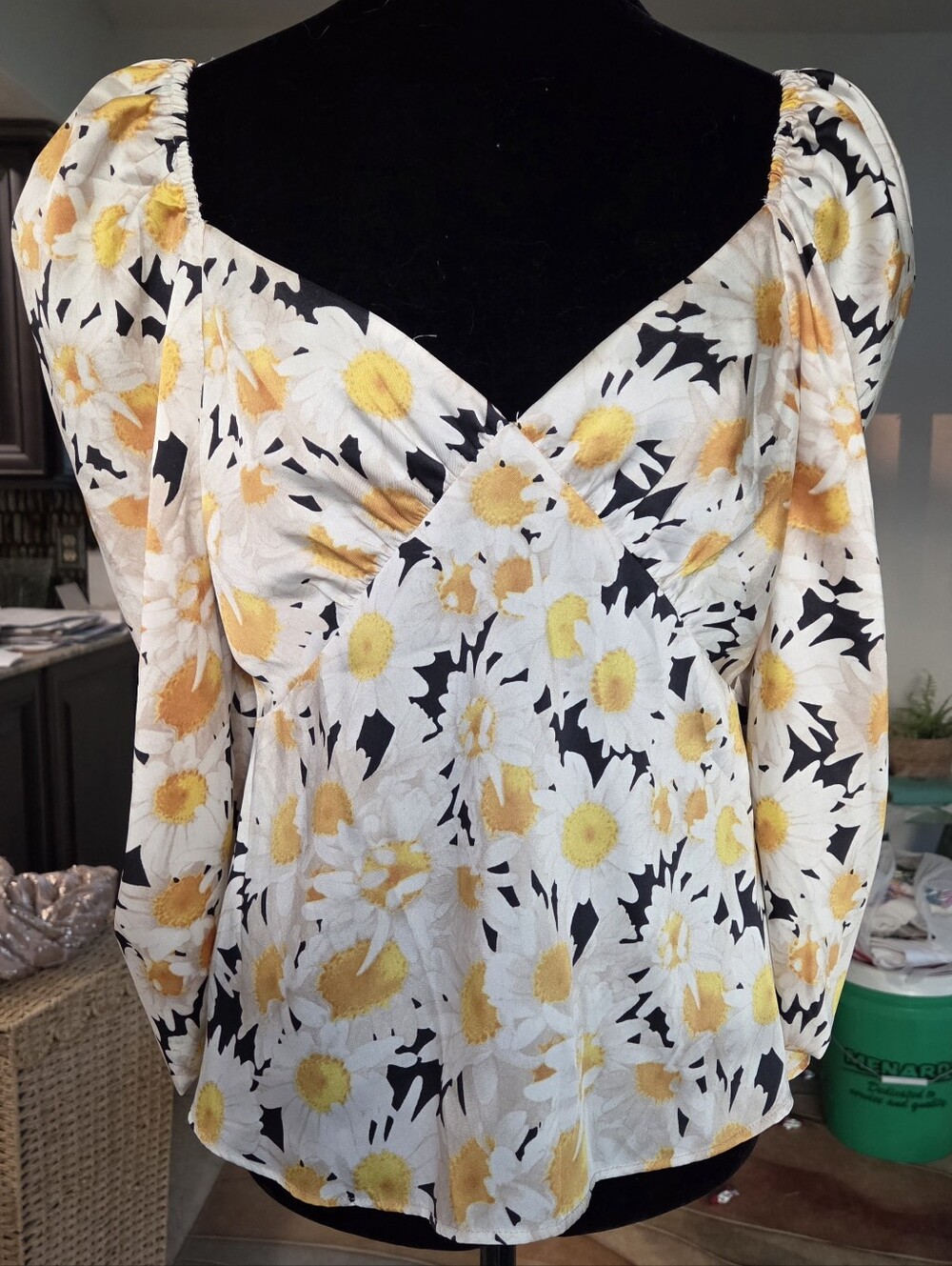 Zara White and Yellow Daisy Print Top